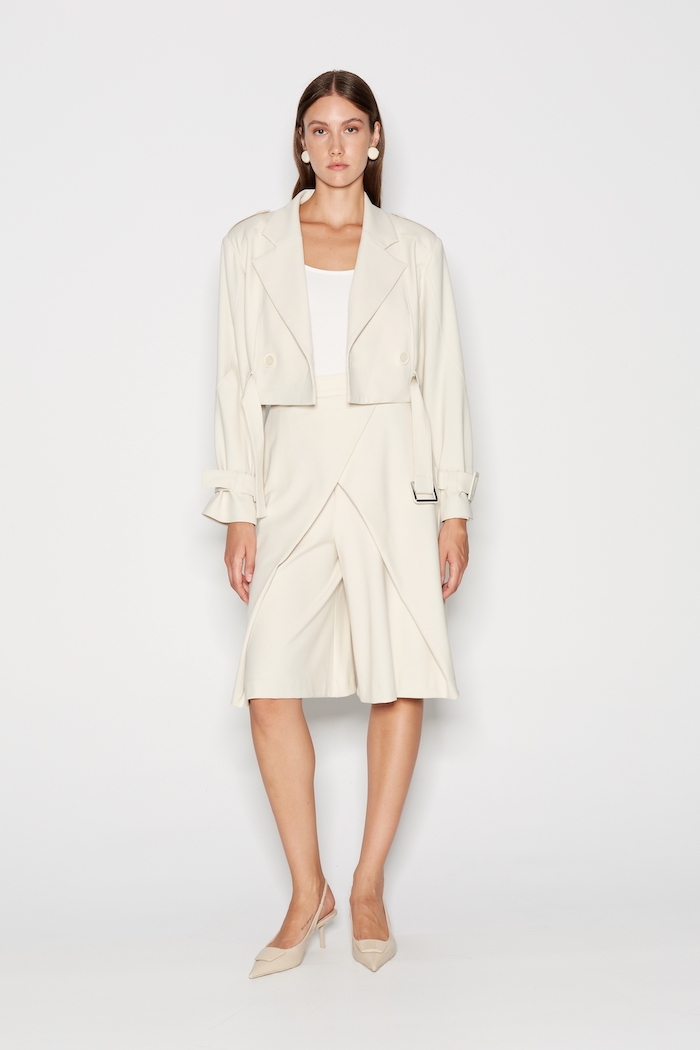 225nr16973_7NR_CINEMA_CROPPED_JACKET_ECRU_OFFWHITE_BELTED_FASHION_STYLE_GREEKDESIGNERS_STYLISH_