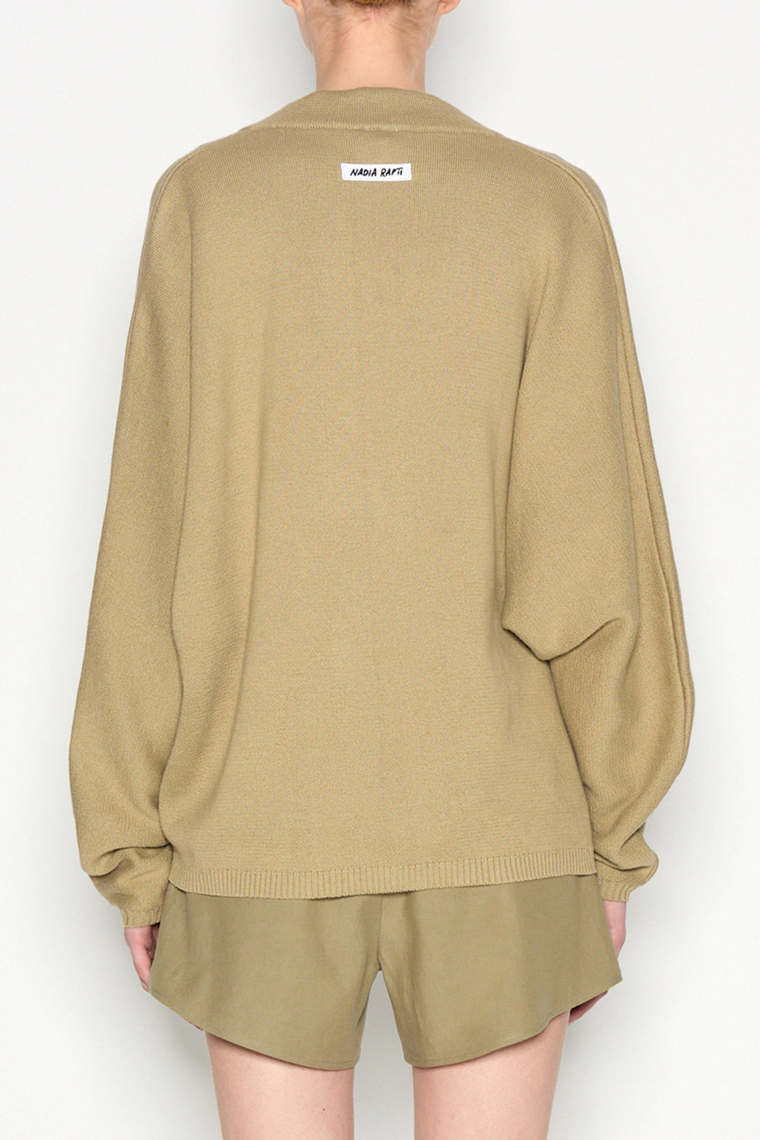 3nr2523346-2_nr_nadiarapti_SWEATER_vneck_melange_white_ecru_offwhite_grey_vneck_knitwear_diakopes_greekdesigners_fashion_ootd_