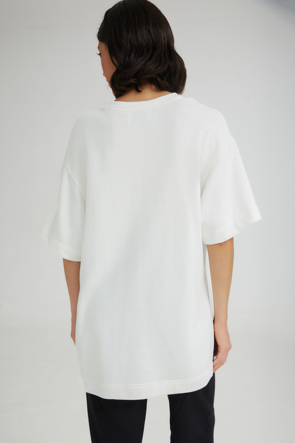 SS25-223-WHITE_4_4tailors_theshorbettop_top_athleisure_blouse_black_white_casual_chic_fashion_style_ootd_greekdesigners_