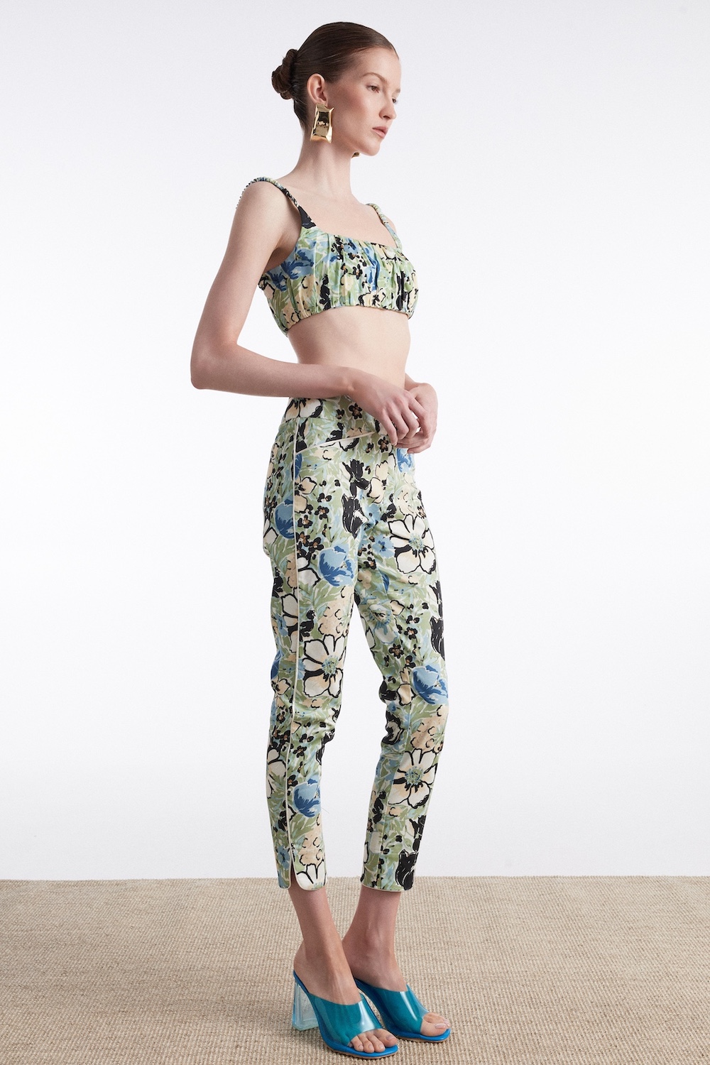 NADIA_RAPTI_SUMMER27759105 copy_nr_alice_top_floral_bllue_pink_trousers_crop_top_pants_bottoms_fashion_ootd_greekdesigners_nadia_rapti_