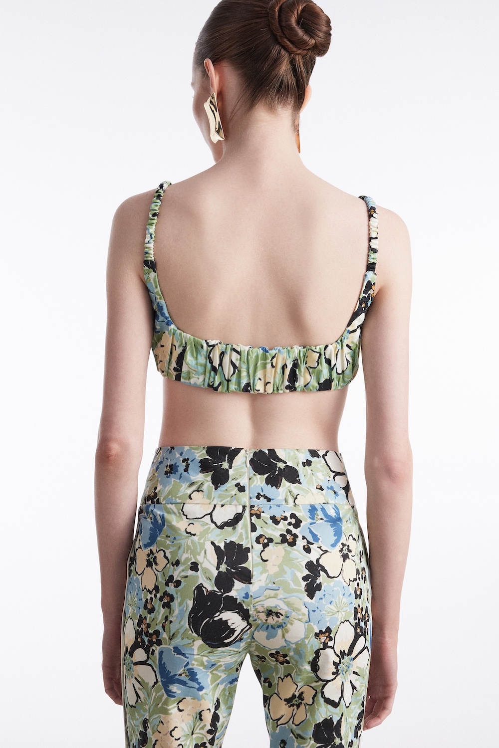 NADIA_RAPTI_SUMMER27763105 copy_nr_alice_top_floral_bllue_pink_trousers_crop_top_pants_bottoms_fashion_ootd_greekdesigners_nadia_rapti_